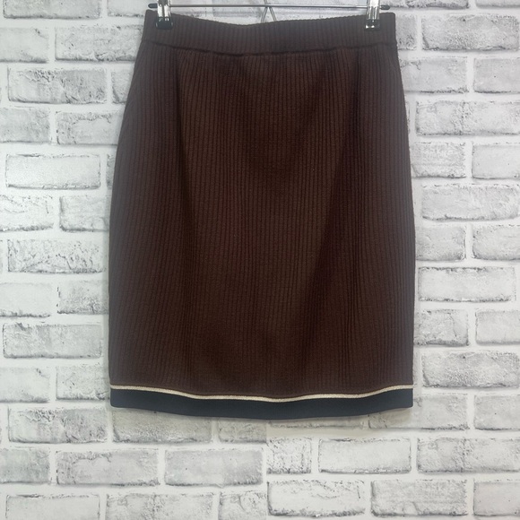 St.John by Marie Gray Sweater Pencil Knee Length Skirt 8 - Picture 2 of 8